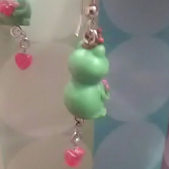 FEB 14TH Prince Frog Valentines day earrings - Picture 4 of 4
